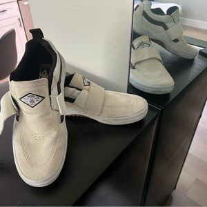 Vans Kyle Walker Pro 2 Classic Suede Skate
Shoes White/Black Size 11.5 Men's